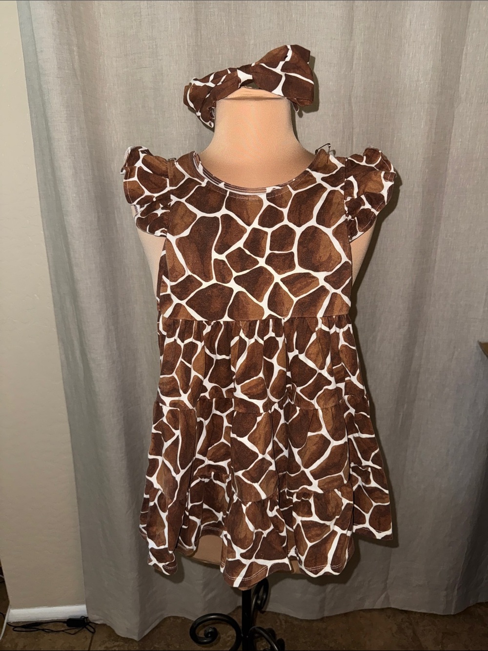 Janie&Jack Giraffe Print Flutter Sleeve Dress with Matching Headband